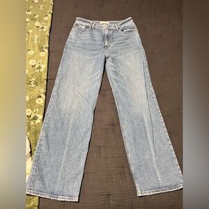 Abercrombie & Fitch 90s style loose fit Jeans